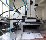 Flat Tabletop Cryo Vial Labeling Machine Semi Automatic Tube Labeler For Carton