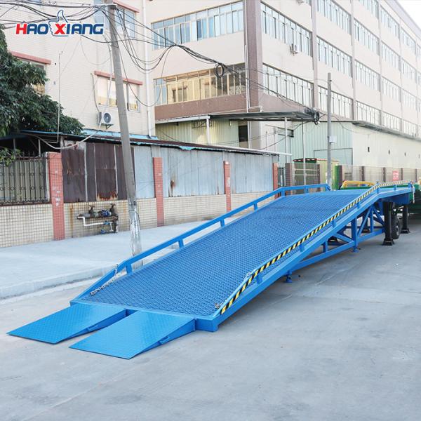 Quality 10T-20T Portable Dock Ramp Mobile Ramp For Unloading Trucks for sale