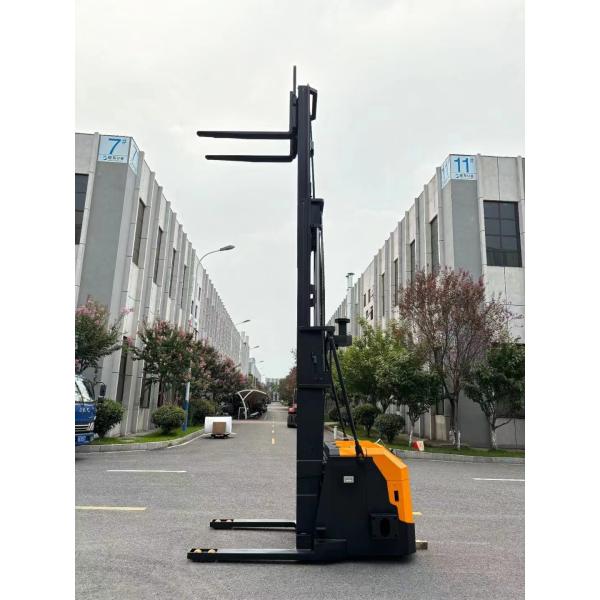 China Handling AGV Body Stacking AGB Body Height 5000 Mm Wire Control Test Handle wholesale