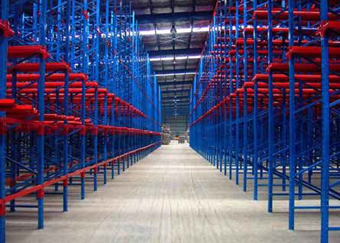 Quality Phosphated Heavy Duty Warehouse Shelving Customizable Teardrop Pallet Rack for sale