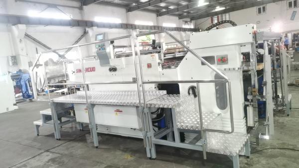Quality Good Ink Coverage Flexo Printing Machine 4500kg 380V 3P Automatic Cylinder Screen Printing Machine for sale