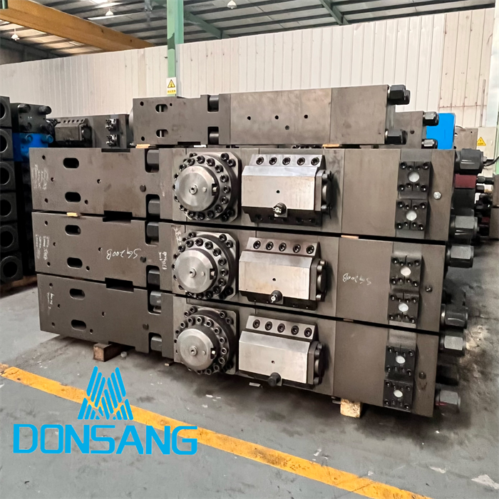 HB20G HB30G Front Head Cylinder Hydraulic Breaker Spares DS13C