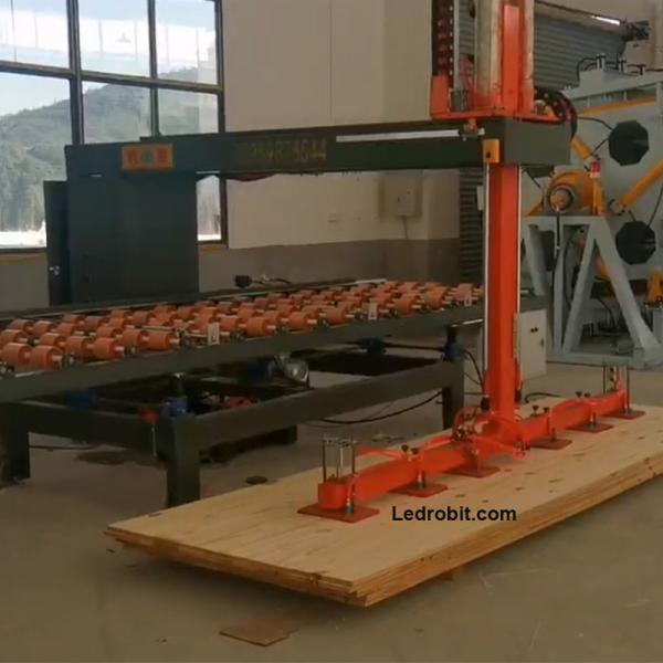 Quality Touch Screen Wood Loading Unloading Machine For CNC Automated Lines for sale
