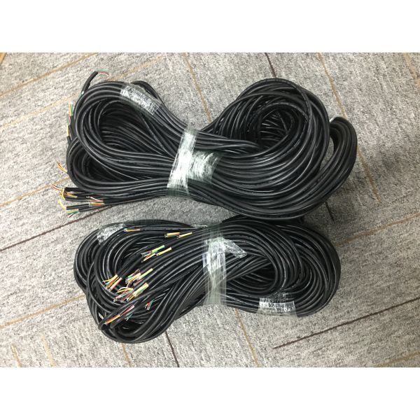 2L FR4 Printed Circuit Board With 6 Meter Long 6 Colors Wire Cable