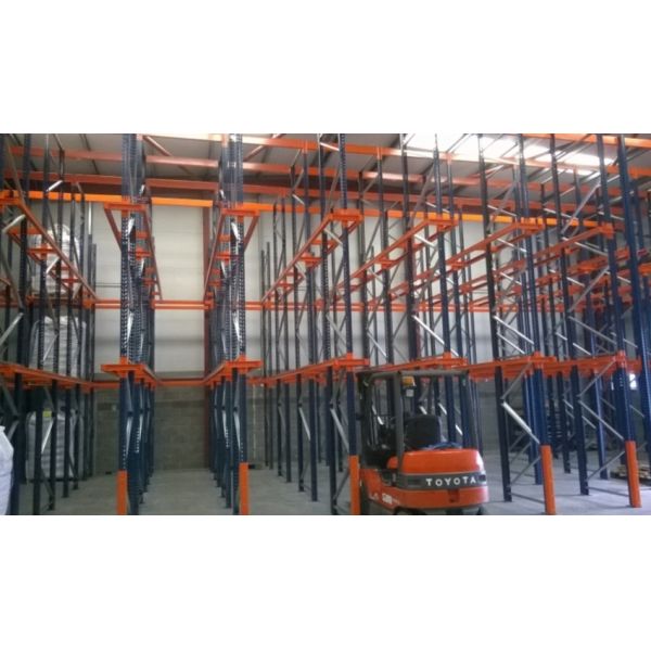 3 Tons Capacity Drive In Racking System / Industrial Warehouse Racking Systems