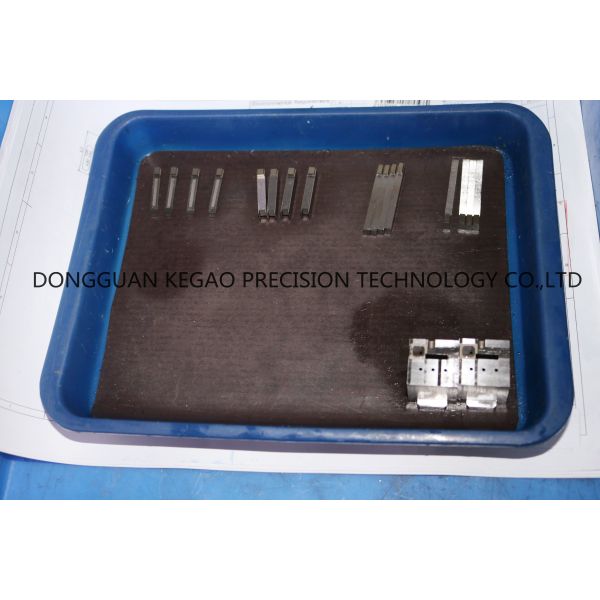 PX4 Automotive Plastic Mould , Inserts In Injection Molding Ra0.6 Finish