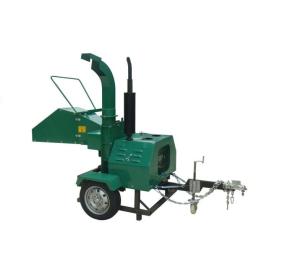 High Output Mobile Wood Chips Making Machine For Soil Protecting / New Energy Making