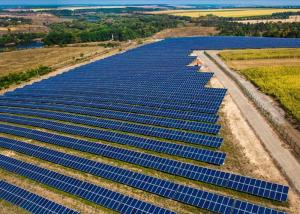 China Simple Structure Single Axis Solar Tracker Solar Tracking System on sale
