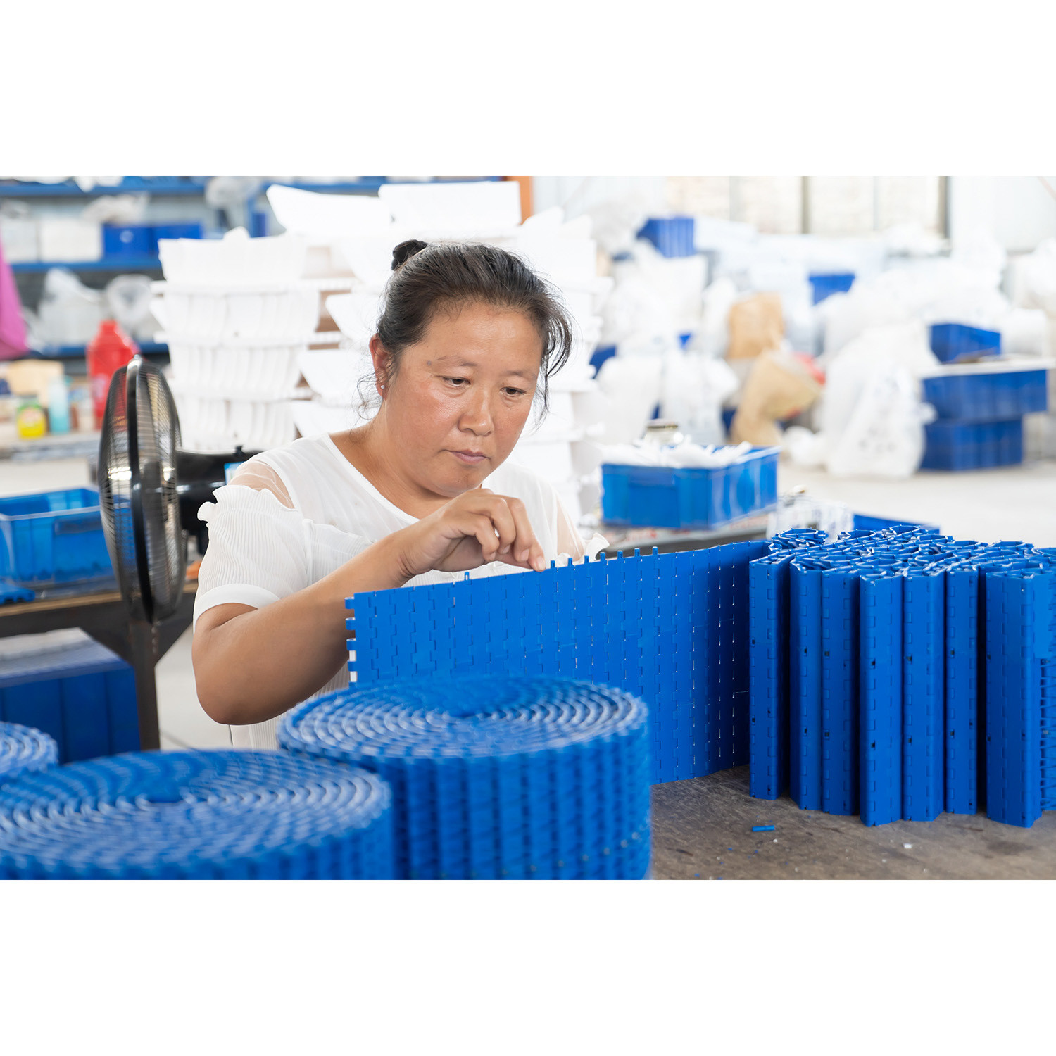 Flush Grid Conveyor Belt Modular Plastic Belt From Producer