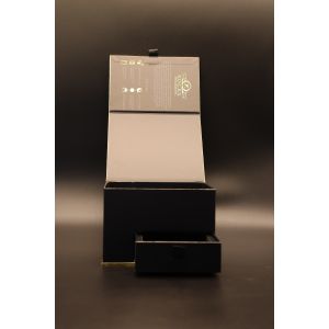 Side Open Custom Cosmetic Boxes Packaging Embossing Varnishing Stamping