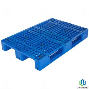 China Four Way Entry Lightweight Plastic Pallet 1200 X 800 X 150mm Plastic Stacking Pallets on sale