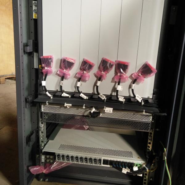 WD2PACRACK00 WD2BACRACK01 WD2P220CAB00 BTS3900 Cabinet Ver.C, AC 220V/110V)