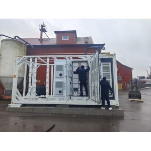 Self Contained Containerized Battery Energy Storage System Customizable 400V -