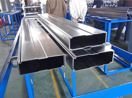 High Efficient Storage Shelf Rack Roll Forming Machine 8 - 10m / min Producing Speed