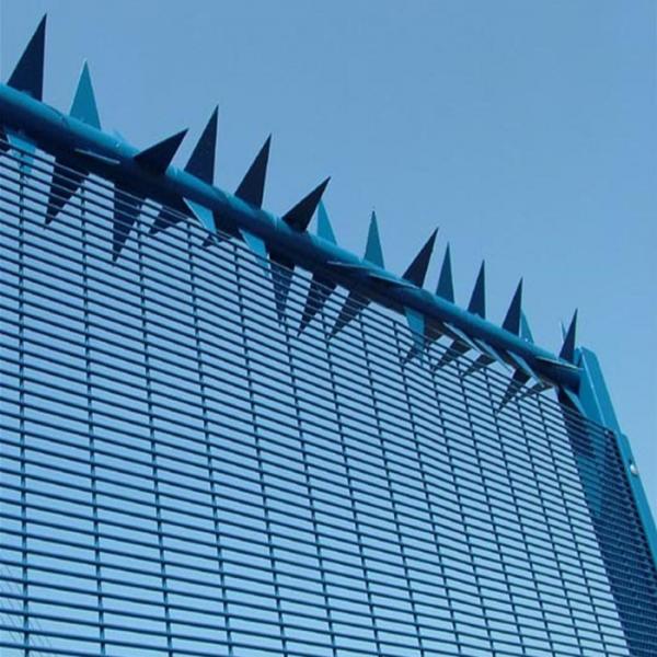 358 high security wire fence 12.7mm x 76.20mm diameter 3.00mm/4.00mm powder coated RAL 9001