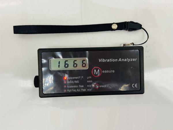 4 Parameters Metric Vibration Analyzer Explosion Proof Version True Rms