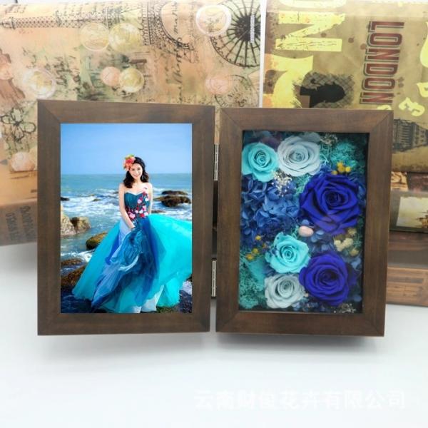 Quality Luxury Gift Walnut Wood Photo Frame Preserved Flower Photo Frame For Lover Home Decoration for sale