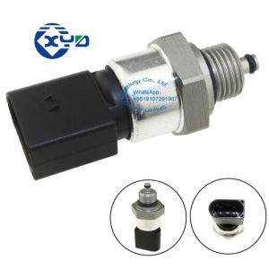 China Heavy Duty Oil Pressure Sensor Switch A0061537528 0061537528  For Mercedes Benz Detroit on sale