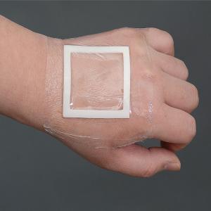 China Medical waterproof transparent wound dressing adhesive pad silicone wound dressing border wholesale