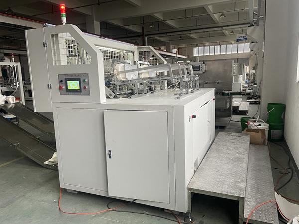 Quality High Speed Paper Lunch Box Machine with 380V Power Source and 0.5Mpa Air Requirement for sale