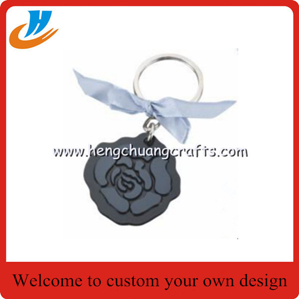 Metal painted four leaf clover pendant key rings, metal 4-leaf clover drop charm keychains