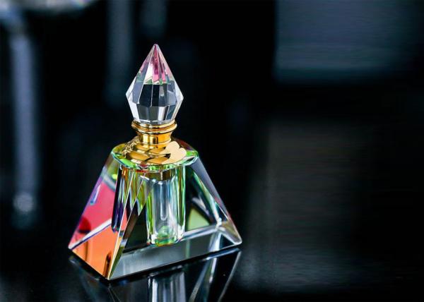 Quality Customize Design Crystal Perfume Diffuser Bottle Roll On Sealing Type for sale