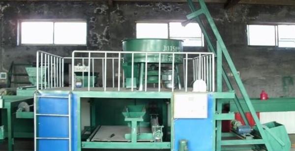 Quality 2 - 24 mm Thickness Panel Making Machines with 4 kw Hydraulic power 1.1kw Vibration power for sale