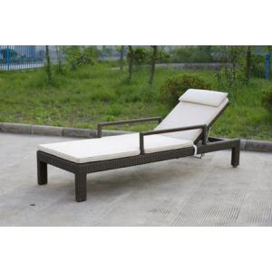 China Swimming Pool Rattan Sun Lounger With All Weather Waterproof Cane on sale