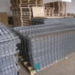 2500mm Width Galvanized Fence Panels Metal Wire Mesh Fencing 4.8mm Wire Diameter