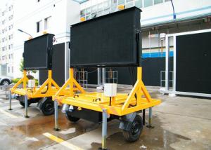 China Dual Color P16 Portable Variable Message Sign Traffic Control With High Visible 1024mmx1024mm wholesale
