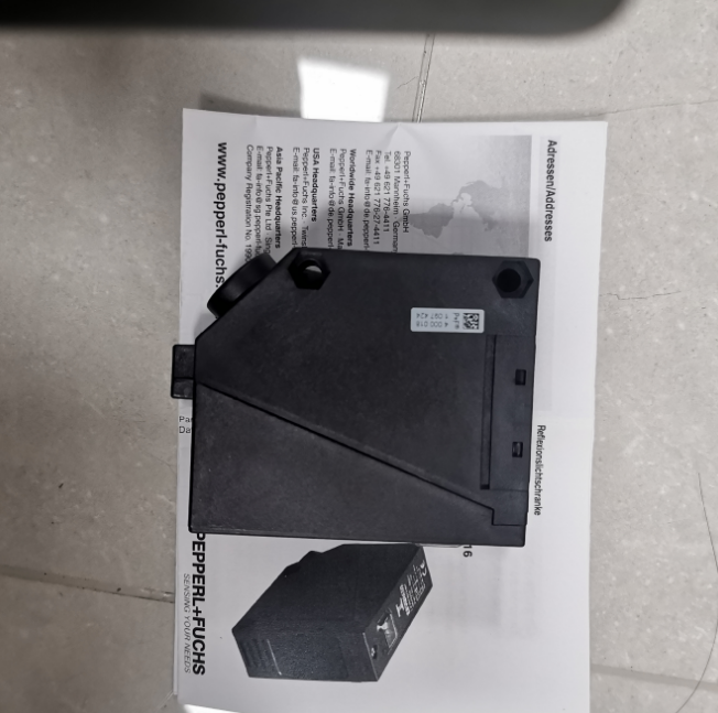 Brand New Authentic RLK39-54-Z/31/40A/116 Diffuse Reflective Photoelectric