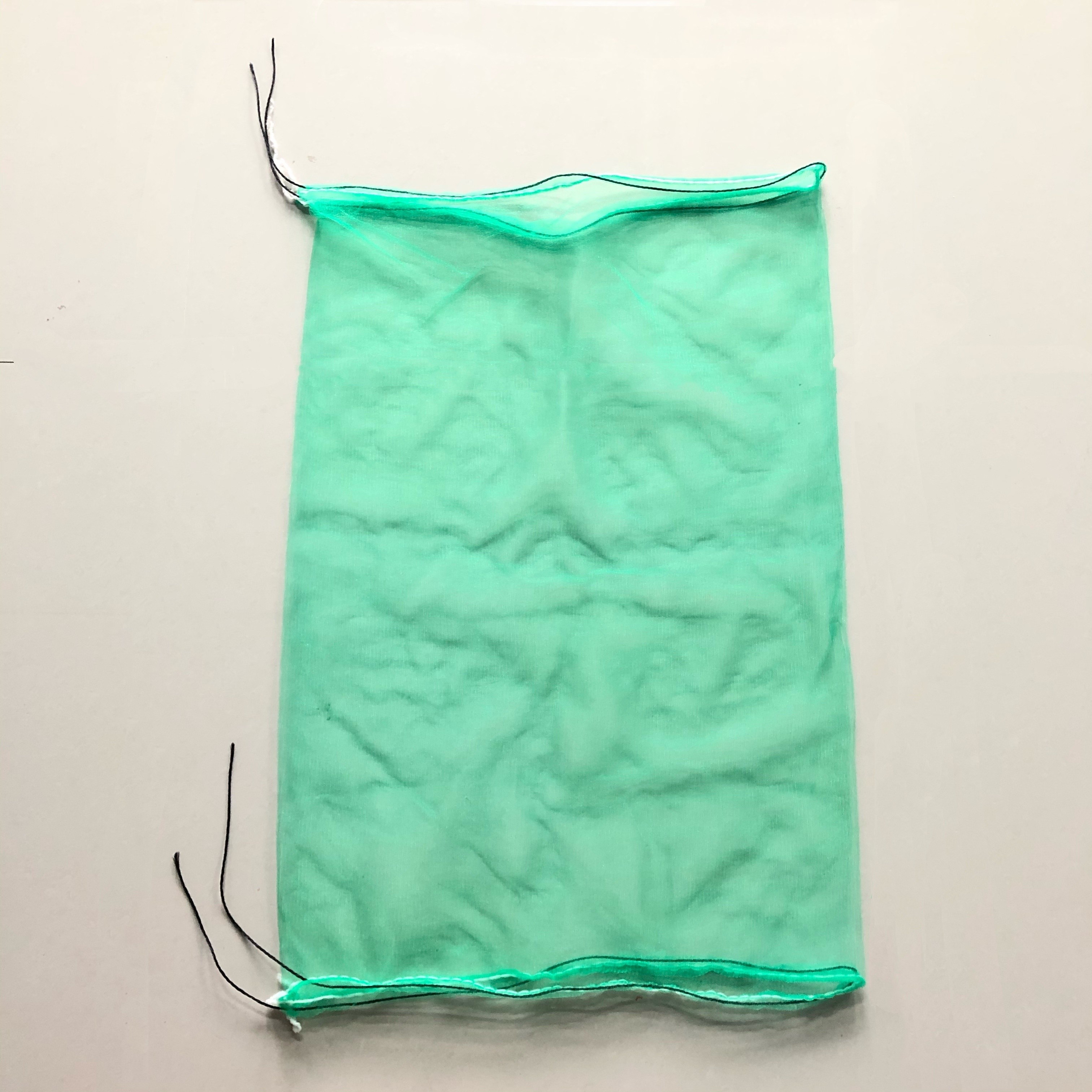 100% Virgin HDPE Drawstring Mesh Bags for Date Palm Protection and Transportatio