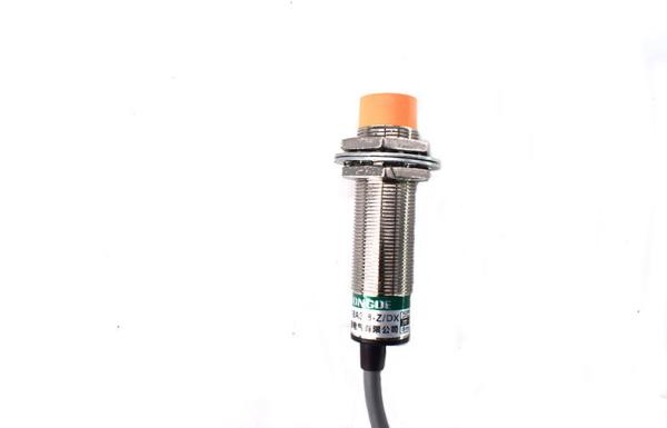 Quality IP67 Inductive Proximity Switch M18 Red LED Detect Sensor Working Status for sale