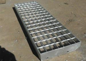 China Non Slip Steel Stair Treads Grating / Galvanized Stair Treads Q235 Material wholesale