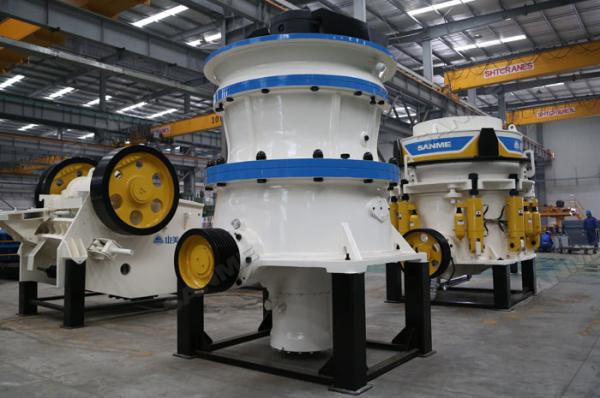 Quality High Capacity Mining Crushing Machine 75-400kw Smoothly Running Simple Structure for sale