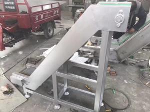                  Factory Price Skate Wheel Flexible Conveyor Telescopic Roller Conveyor for Truck Container Loading Unloading             