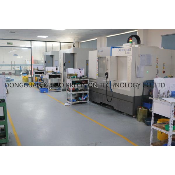 NAK80 Injection Molding Automotive Parts Joint Comp 40 Hrc 0.02 EDM Angle