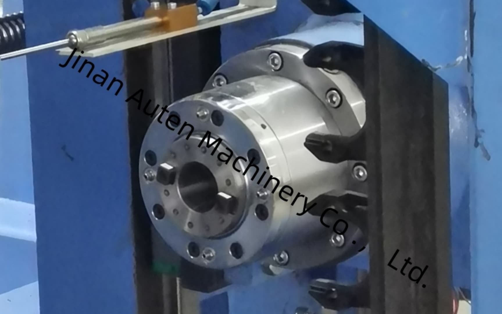 4.5 KW Servo Motor Power Of X Axis CNC H Beam Drill And Shearing Machine 3 Row Style Tool Magazine