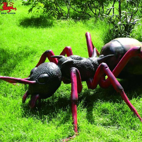 Animatronic Life Size Bee Model , Simulation Insects Shape Customized