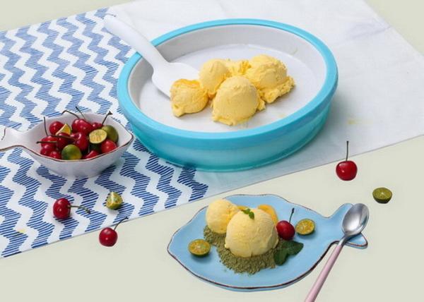 Quality Non Electric Instant Ice Cream Tray High Performance Continuous Ice Cream Roll Maker for sale