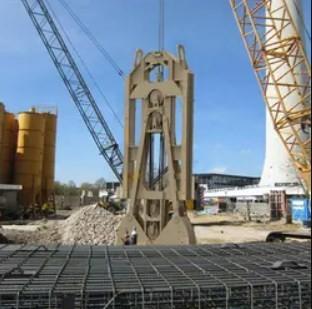 Quality High Performance 30m Depth Pile Foundation Machine With 50m Max. Traveling Distance for sale