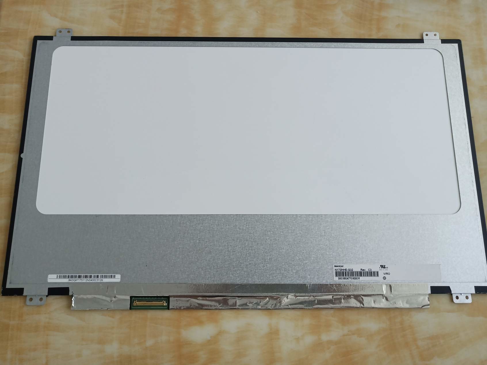 China B173HAN01.2 AUO 17.3INCH 1920×1080RGB 300CD/M2 WLED eDP Operating Temp.: 0 ~ 50 °C INDUSTRIAL LCD DISPLAY wholesale