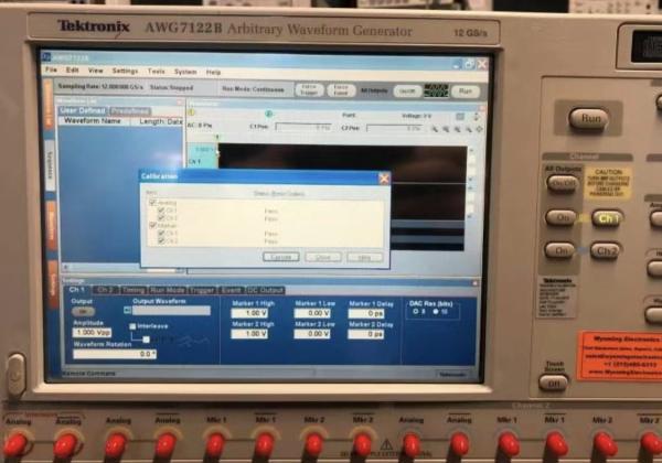 Quality AWG7122B 12 GS/s Tektronix Arbitrary Waveform Generator 2 Ch for sale