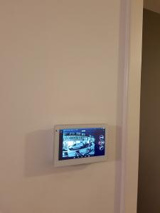 China Free Boot Logo 7 Inch Wall Flush Mount POE Android Panel PC with Ethernet Power Adaptor on sale