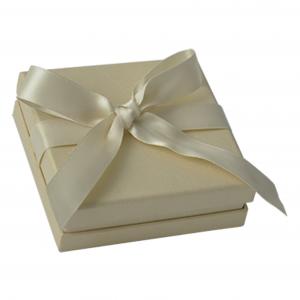 China Square Cardboard Jewellery Boxes Sustainable Jewelry Packaging With Ribbon wholesale