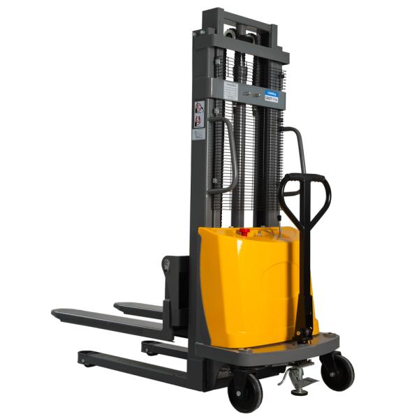 2500kg Diesel Forklift For Stacking Large Cargoes With 5.5 Meters Lifting Height
