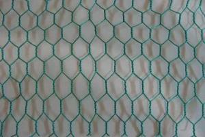 China 30M Hexagonal Wire Netting pvc shrink galvanized hexagonal chicken wire mesh wholesale