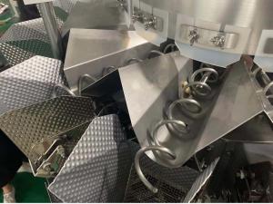 China Sticky Fresh Chicken Multihead Weigher With Scraper Bucket Customized Linear Plate on sale