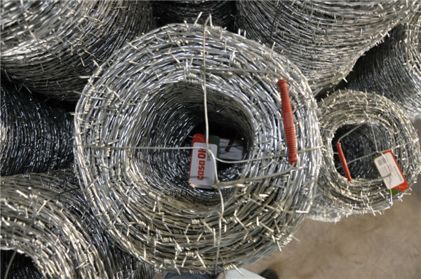 Woven Security System Metal Security Mesh Barbed Wire Steel Material For Fencing