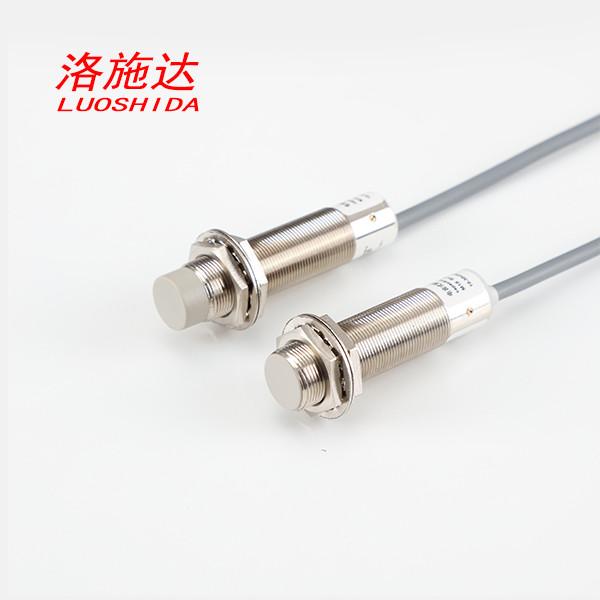 Flush Capacitive Proximity Sensor For Plastic Detection DC M18 Cylindrical Brass
